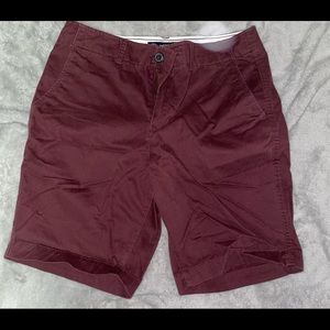 MENS SIZE 30 AMERICAN EAGLE CLASSIC SHORTS - MAROON - FLAT FRONT- NWT